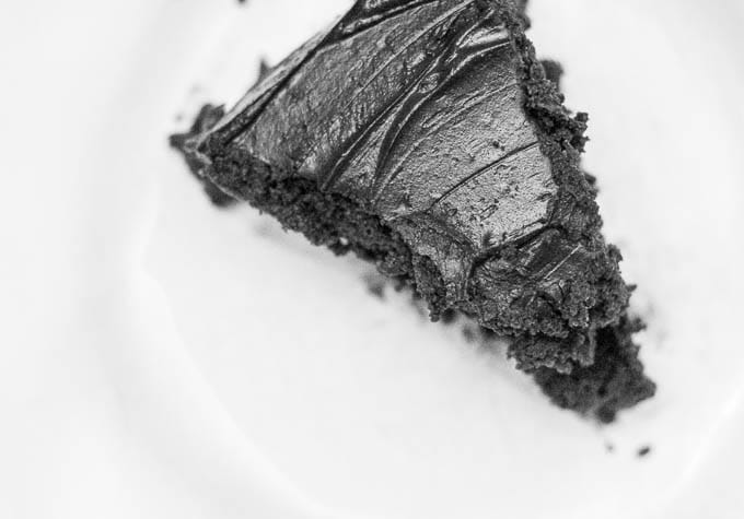 A chocolate lovers cake! Gluten-free + refined sugar-free | saltedplains.com