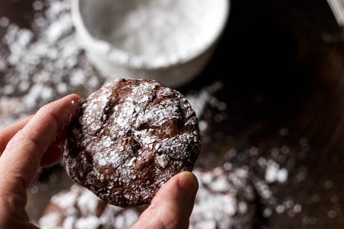 gluten-free dark chocolate crinkle cookies-17