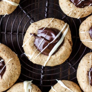 Hazelnut Thumbprint Cookies w/ Dark Chocolate #glutenfree | saltedplains.com