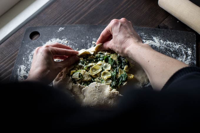 Spinach and Artichoke Galette #glutenfree | saltedplains.com