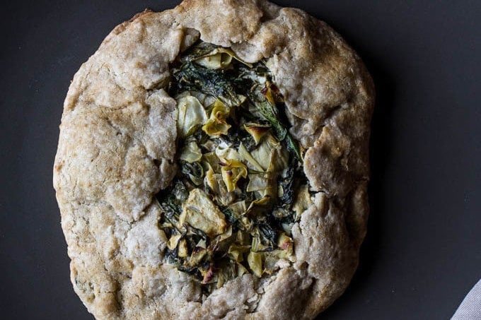 Spinach and Artichoke Galette #glutenfree | saltedplains.com