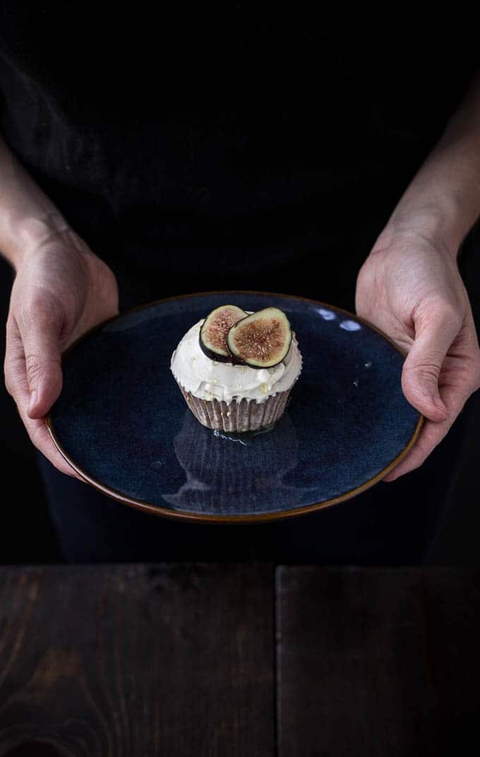 Olive Oil Cupcakes with Figs and Honey #glutenfree #dairyfree | saltedplains.com 