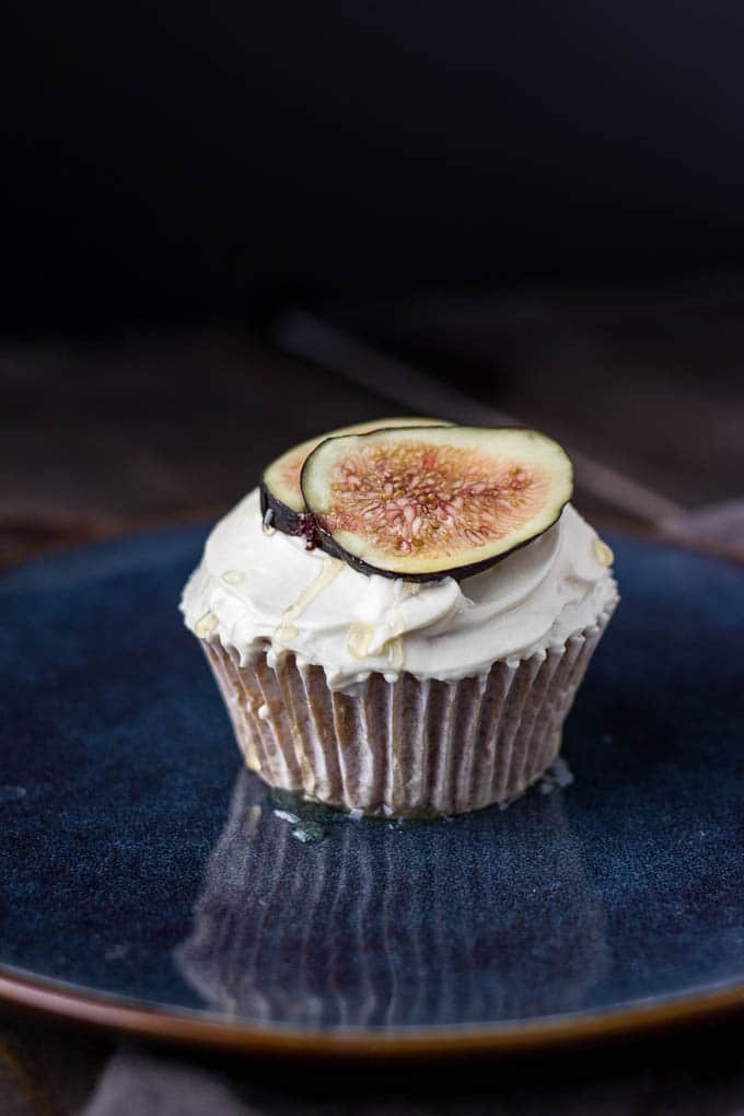 Olive Oil Cupcakes with Figs and Honey #glutenfree #dairyfree | saltedplains.com 