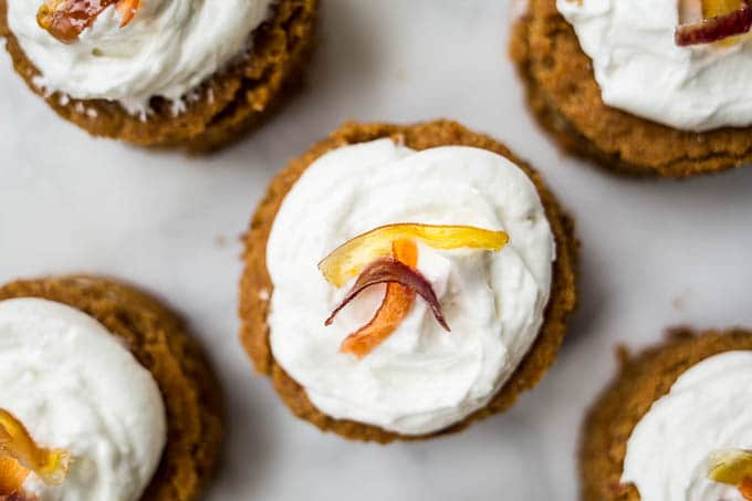 Mini Gluten-Free Carrot Cakes (dairy-free, refined sugar-free) | saltedplains.com