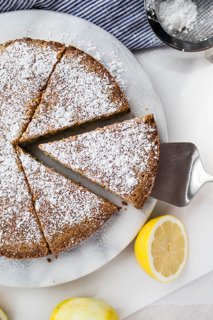 lemon poppyseed cake with powdered sugar