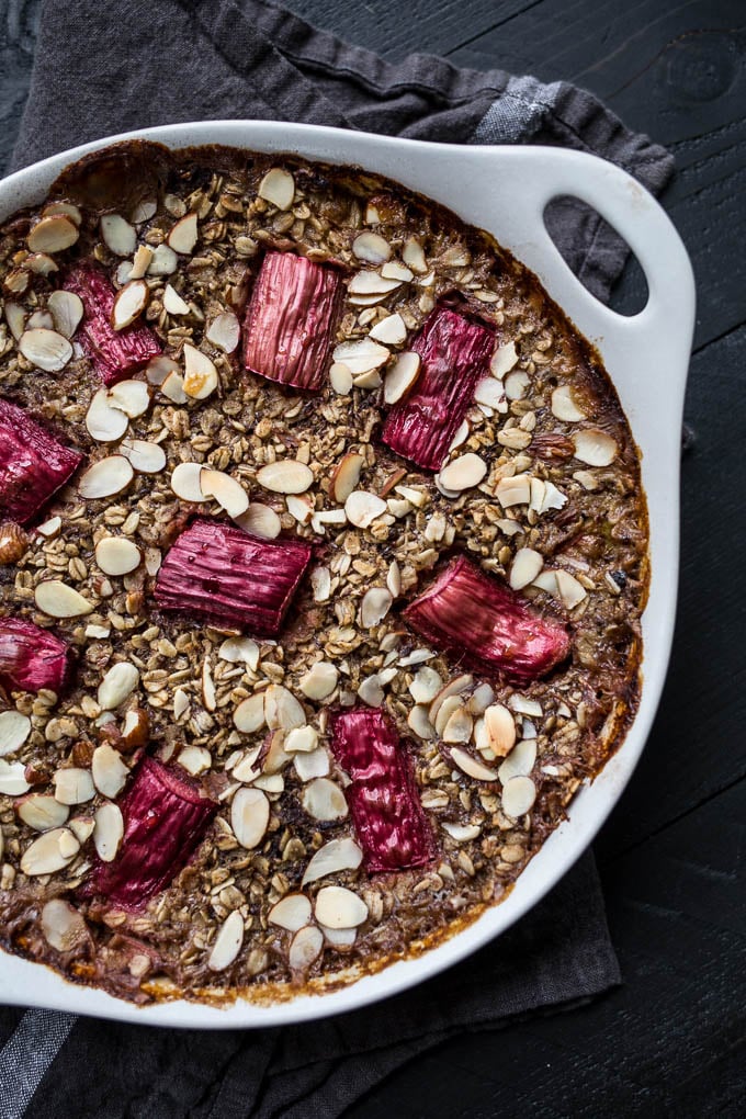 Baked oatmeal with pieces of rhubarb.