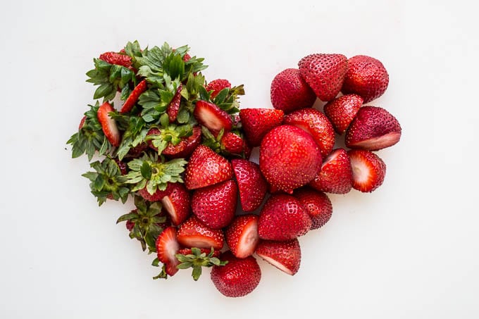 Strawberry-Beet Popsicles (gluten-free, vegan, refined sugar-free | saltedplains.com