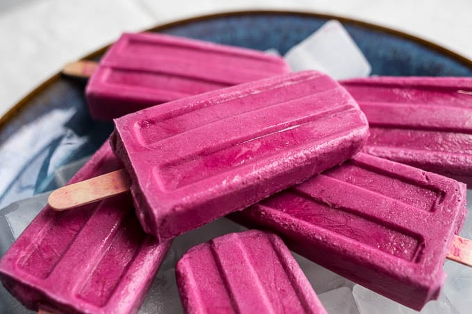 Strawberry-Beet Popsicles (gluten-free, vegan, refined sugar-free | saltedplains.com