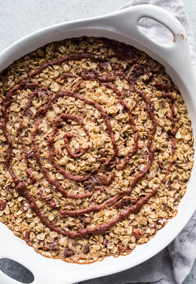 Cinnamon Roll Baked Oatmeal (gluten-free, vegan) | saltedplains.com