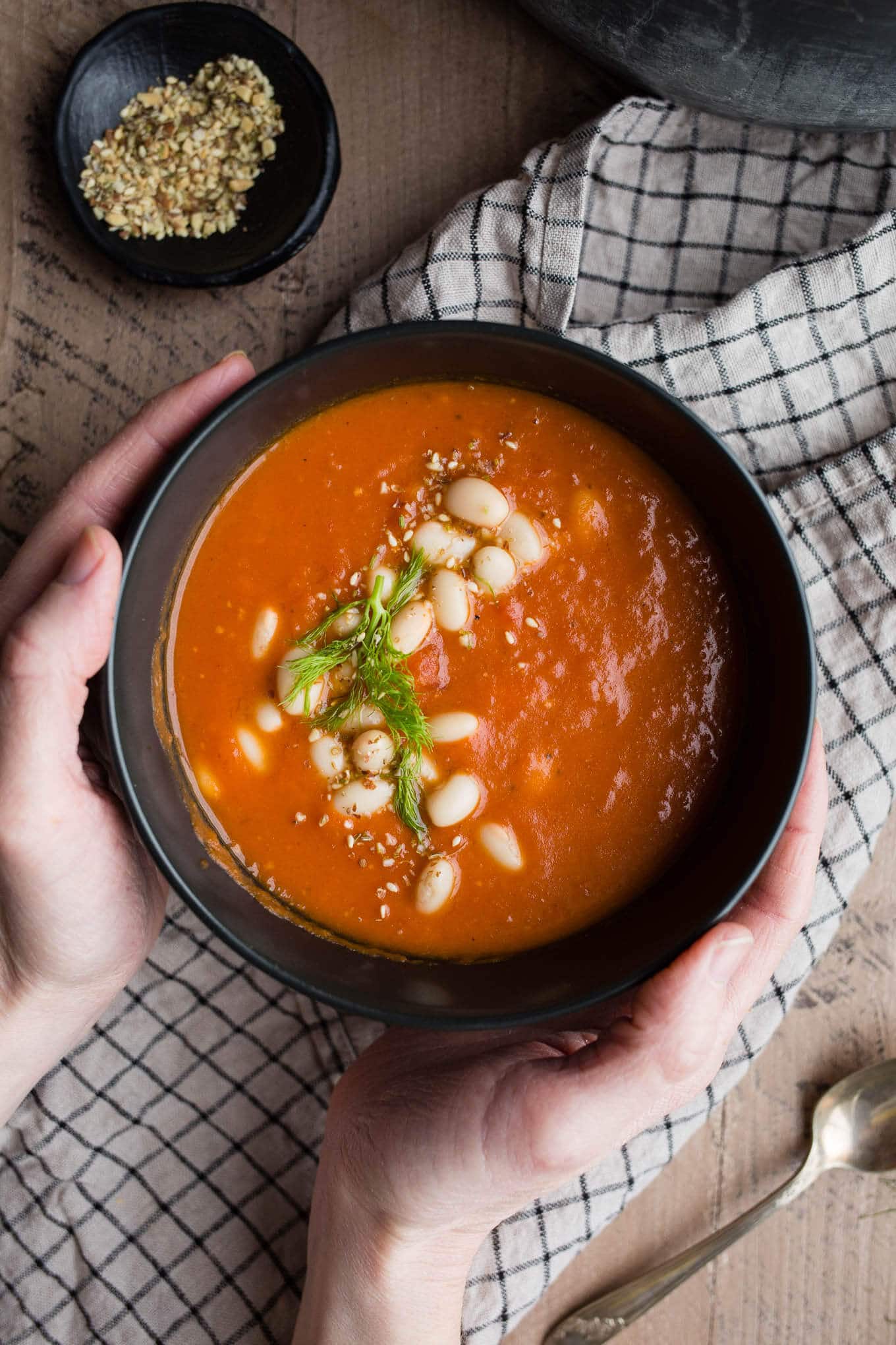 This Roasted Fennel and White Bean Tomato Soup recipe makes for an easy pantry meal. Pair it with salad, sandwiches, or enjoy on its own! Gluten-free, vegan.