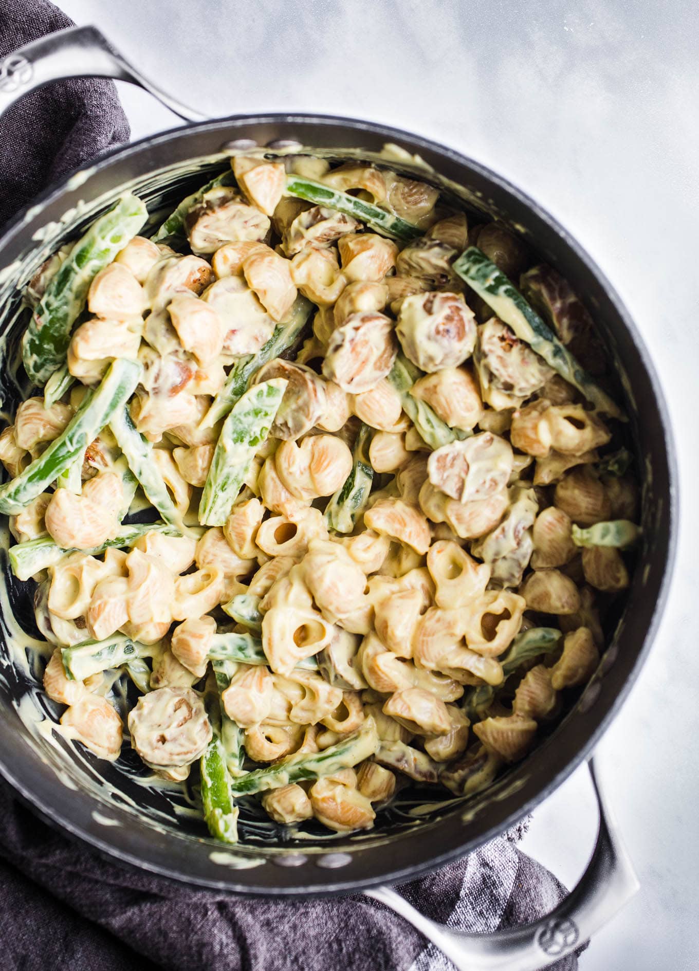 Cajun Mac and Cheese with cashew cream sauce and vegetables.