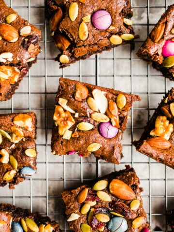 Brownies with trail mix