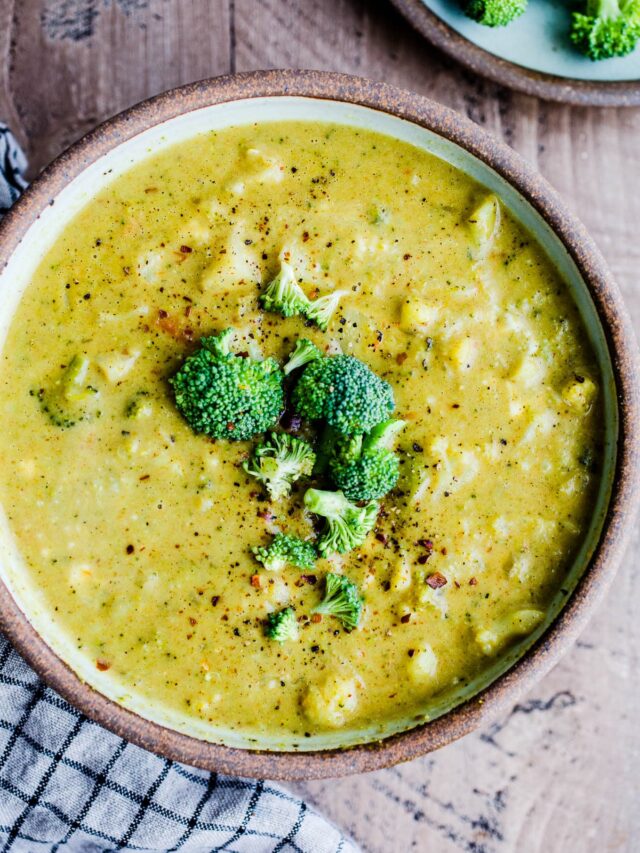Curried Broccoli Cauliflower Soup