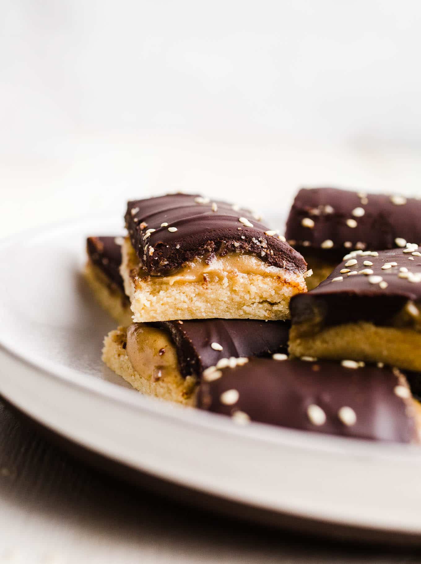 bars with tahini filling