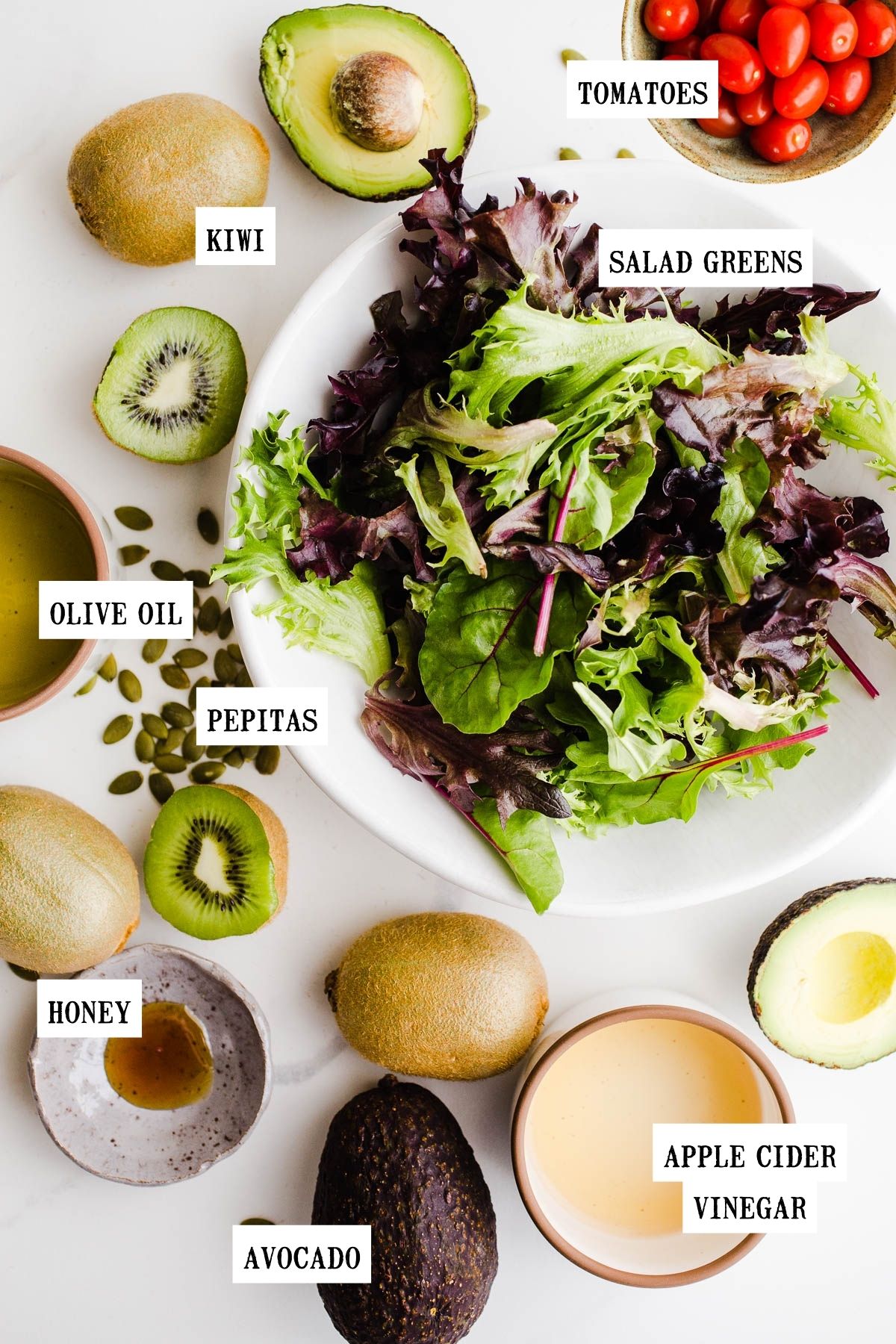 Ingredient to make kiwi salad in small bowls.