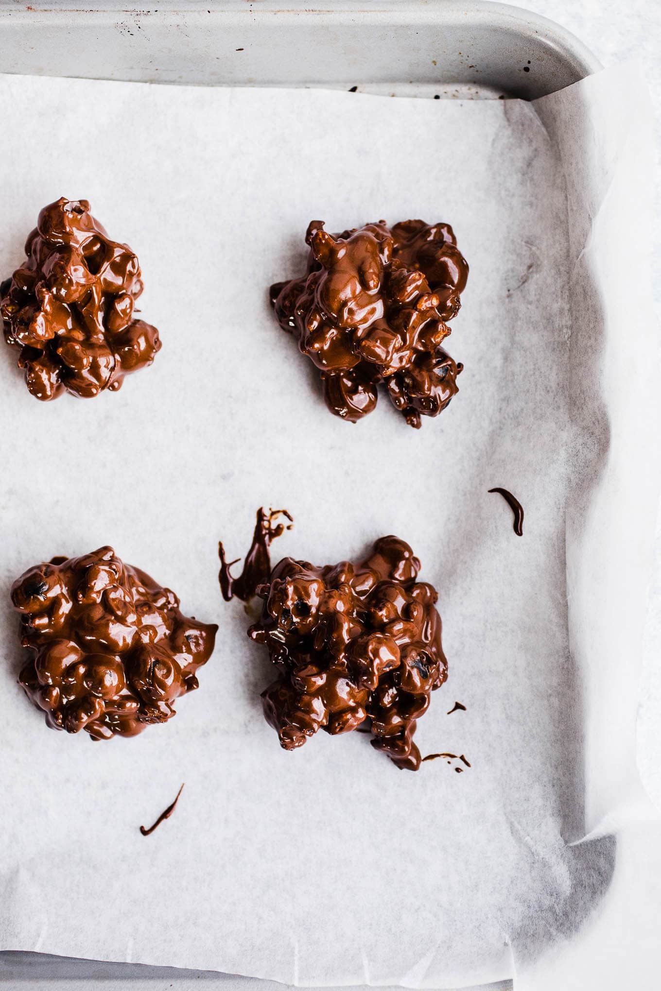 chocolate blueberry clusters
