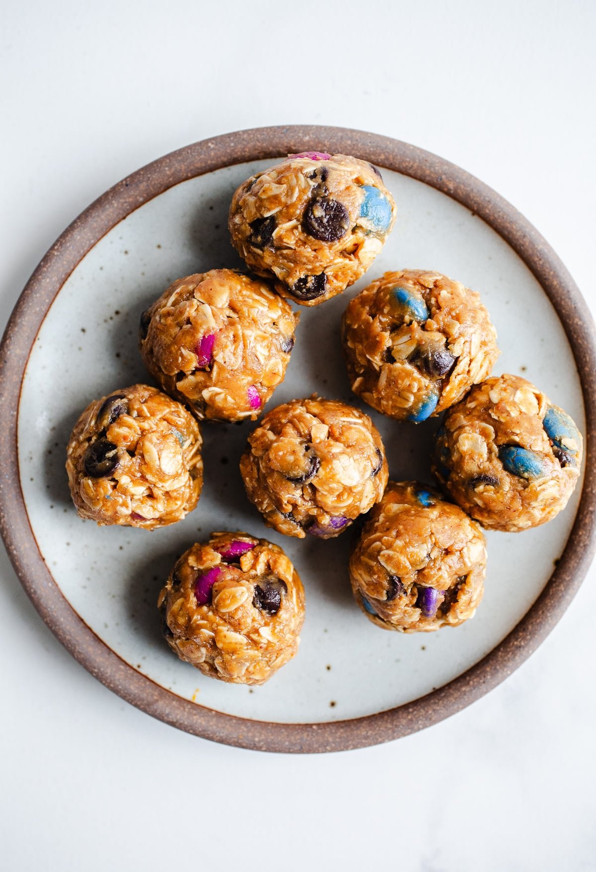 Peanut butter energy balls on a plate.