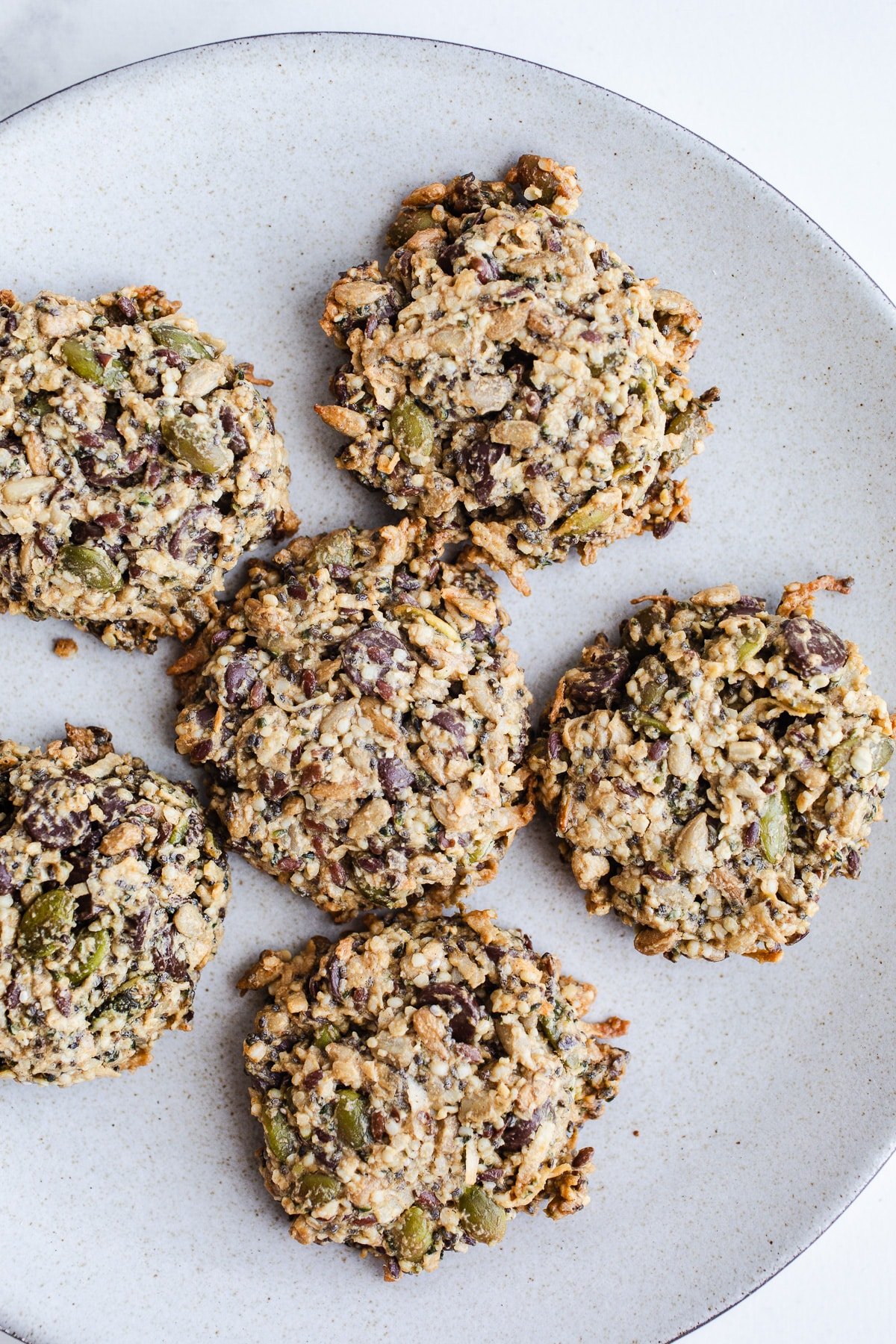Seed cookies on a plate. 