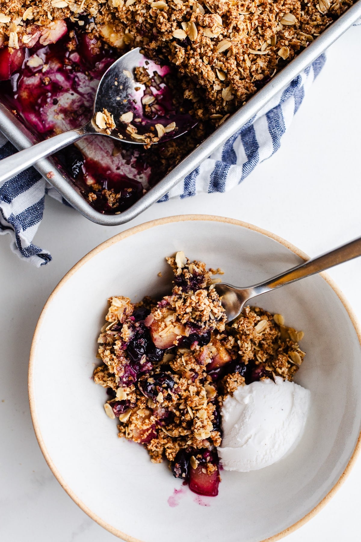 Apple blueberry crumble in a bowl.